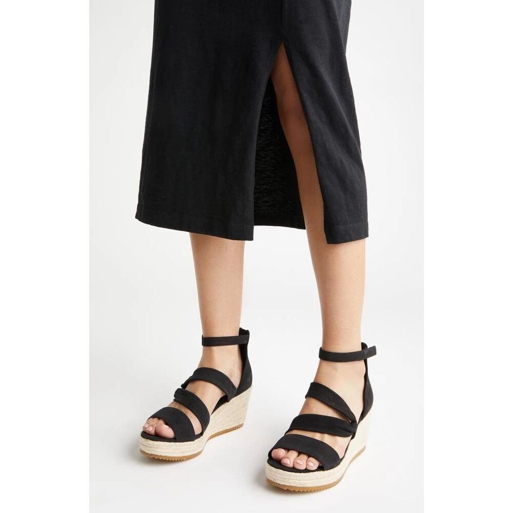 ✨Eileen Fisher Wisp Wedge Heel Sz 7.5 Sandals✨